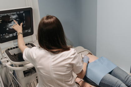 Descubra com a Dra. Thaline Neves quando o ultrassom com Doppler é necessário e como esse exame pode auxiliar no diagnóstico.